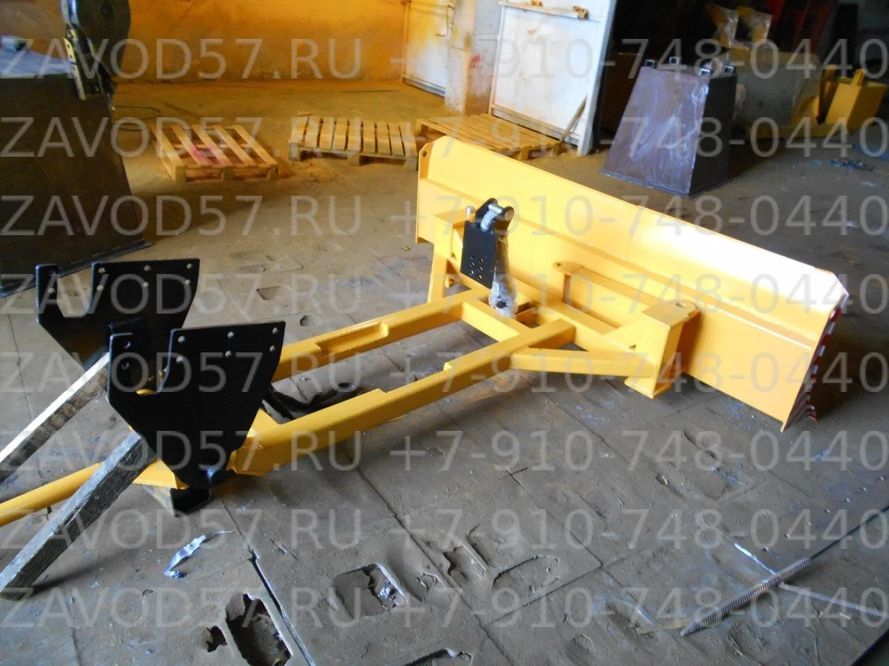 Отвал коммунальный механический для трактора МТЗ-1221